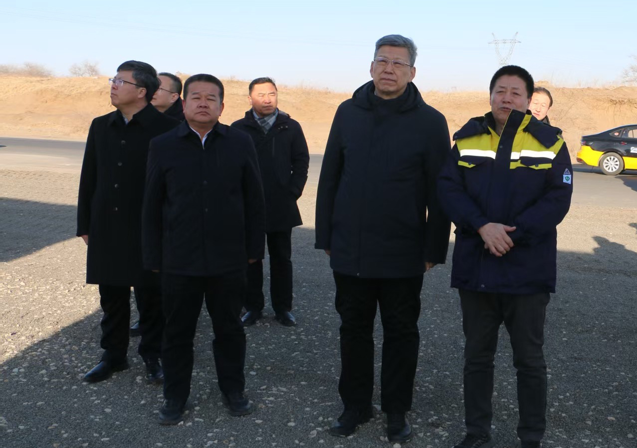 內(nèi)蒙古自治區(qū)黨委常委、通遼市委書記孟憲東一行調(diào)研巨融能源通遼項(xiàng)目